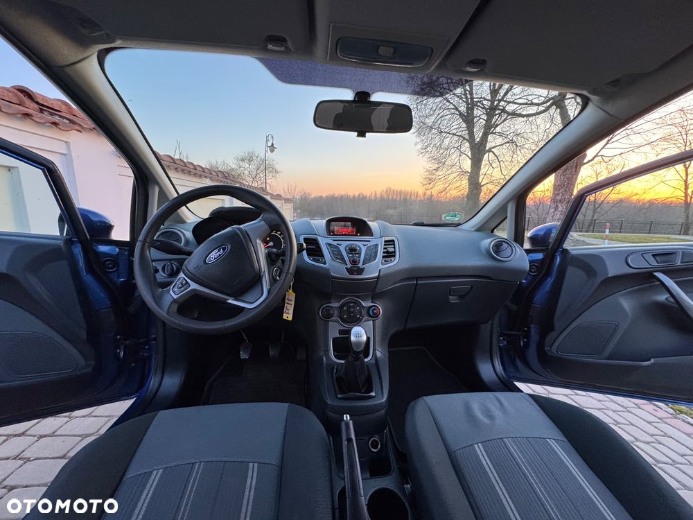 Ford Fiesta - 10