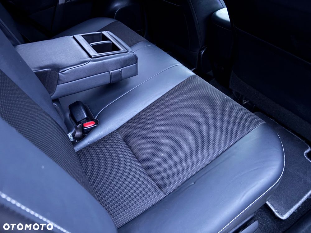 Toyota RAV4 Hybrid Style 4x4 - 25