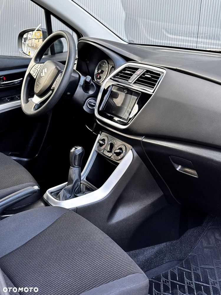 Suzuki SX4 S-Cross - 13