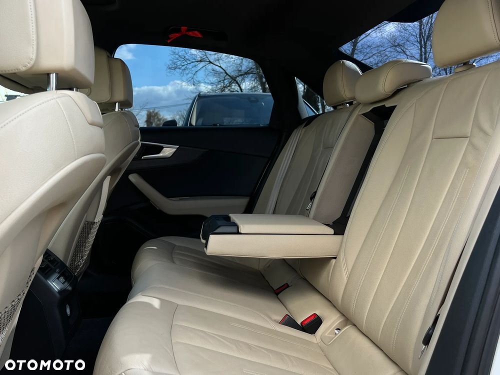 Audi A4 Limousine - 33