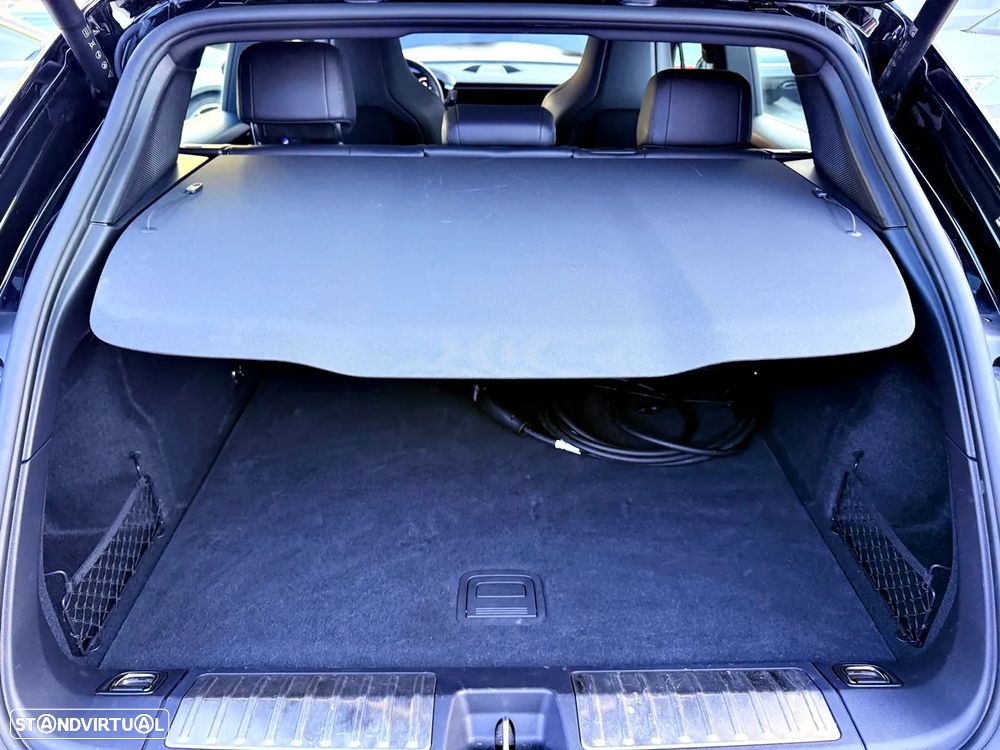 Porsche Macan Electric 4 - 37