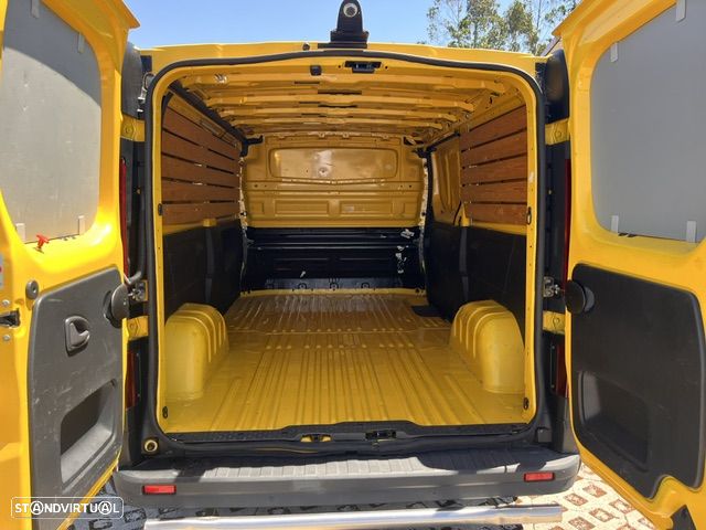 Renault TRAFIC LONGA COM AC - 7