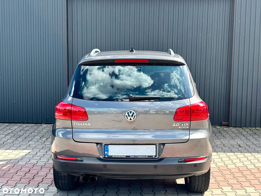 Volkswagen Tiguan 2.0 TDI 4Mot Perfectline R-Style - 6