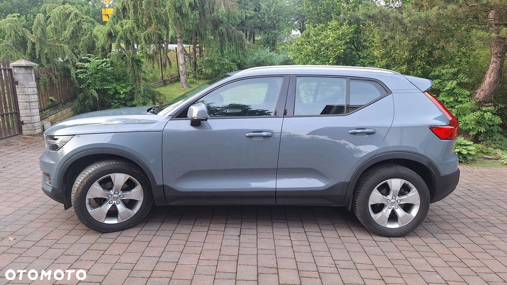 Volvo XC 40 T3 Momentum - 4