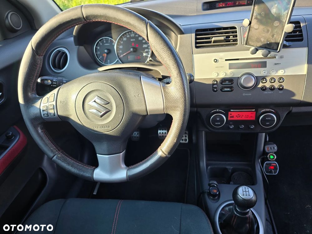 Suzuki Swift - 11