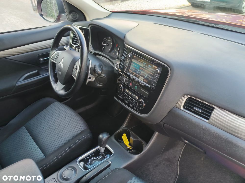Mitsubishi Outlander 2.0 2WD CVT Diamant Edition - 11