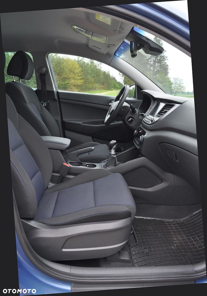 Hyundai Tucson blue 1.7 CRDi 2WD Style - 27