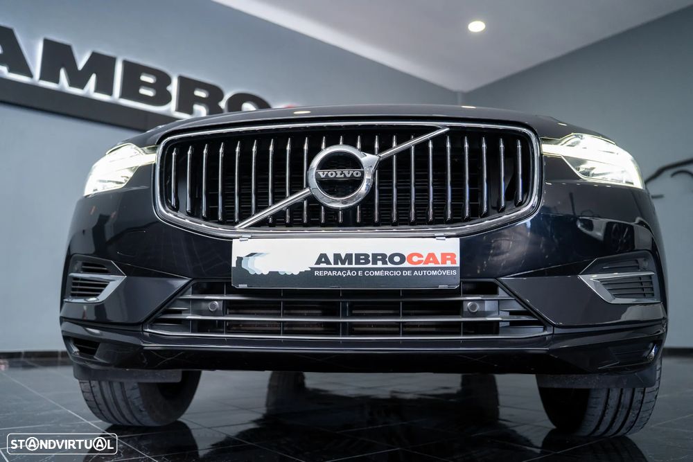 Volvo XC 60 2.0 T8 PHEV Momentum Plus AWD - 4