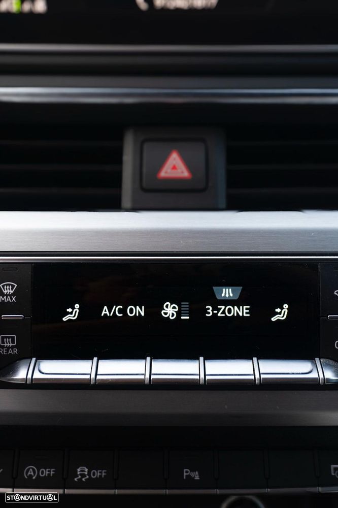 Audi A4 Avant 2.0 TDI S tronic - 12