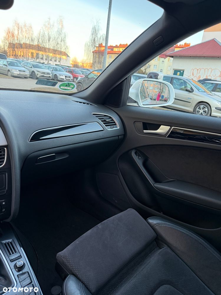 Audi A4 Avant 2.0 TDI - 17