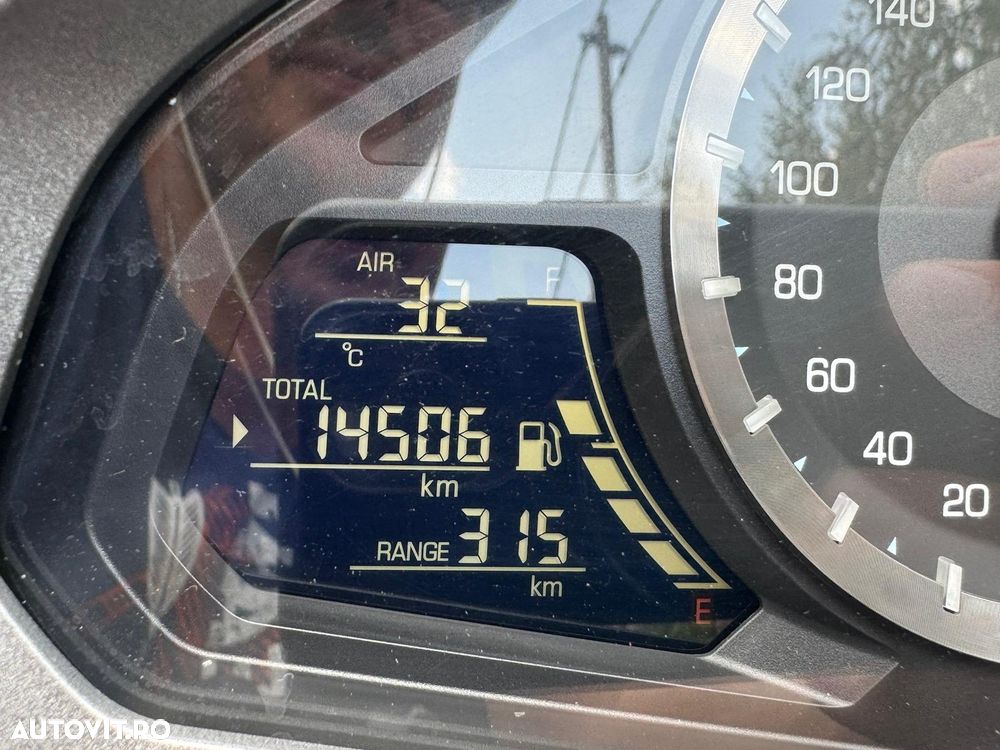 Honda GL 1800 Gold Wing - 10