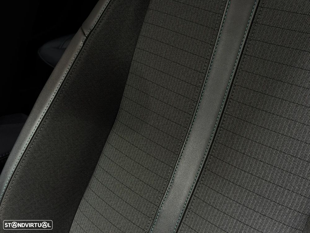 Peugeot 2008 PureTech 100 Allure - 12