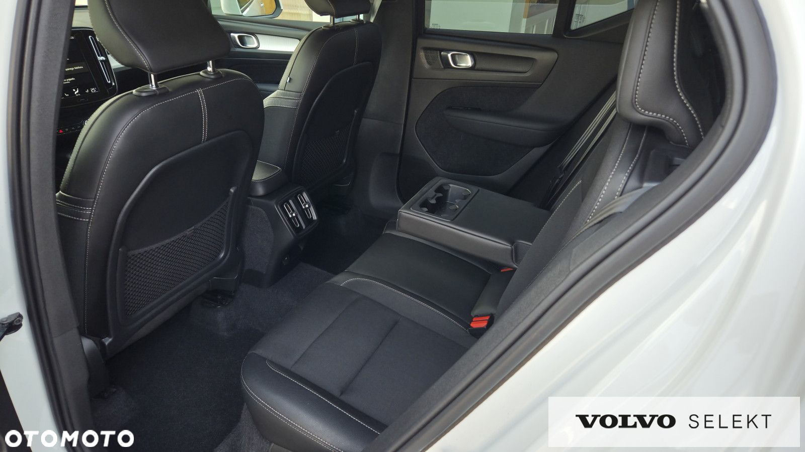 Volvo XC 40 T3 Momentum Pro - 10