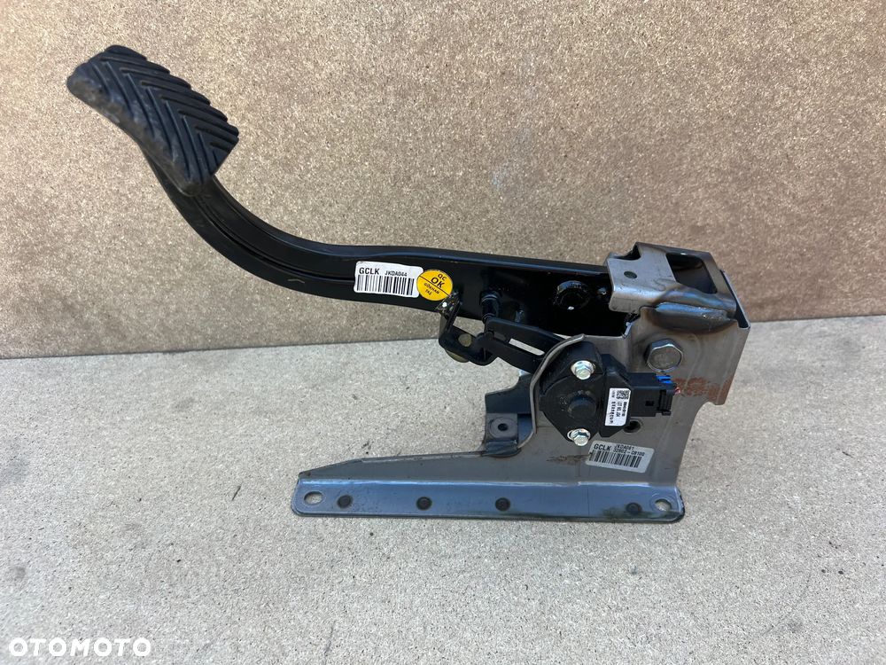 POTENCJOMETR PEDAŁ SPRZĘGŁA HYUNDAI I20 32802c8100 - 1