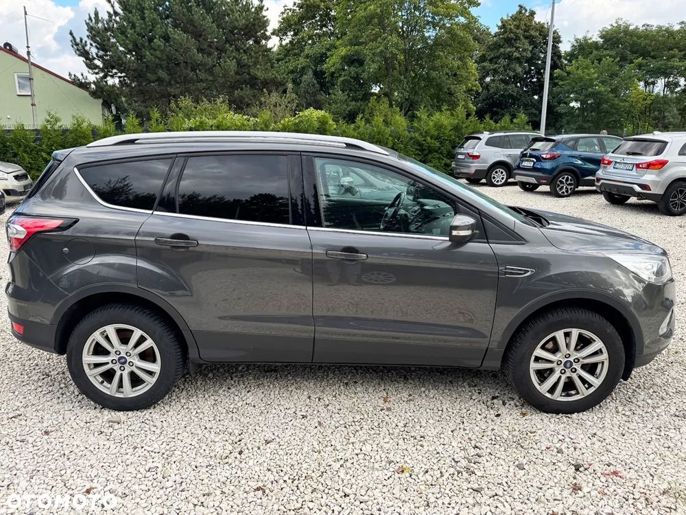 Ford Kuga 1.5 EcoBoost 2x4 Titanium - 8
