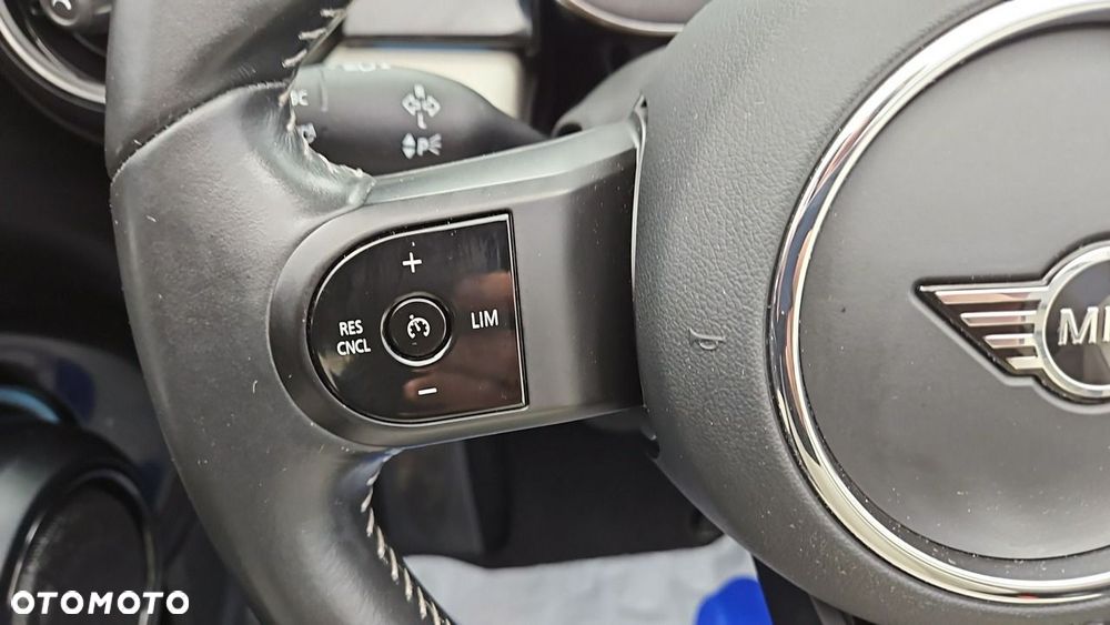 MINI Cooper Classic Trim - 16