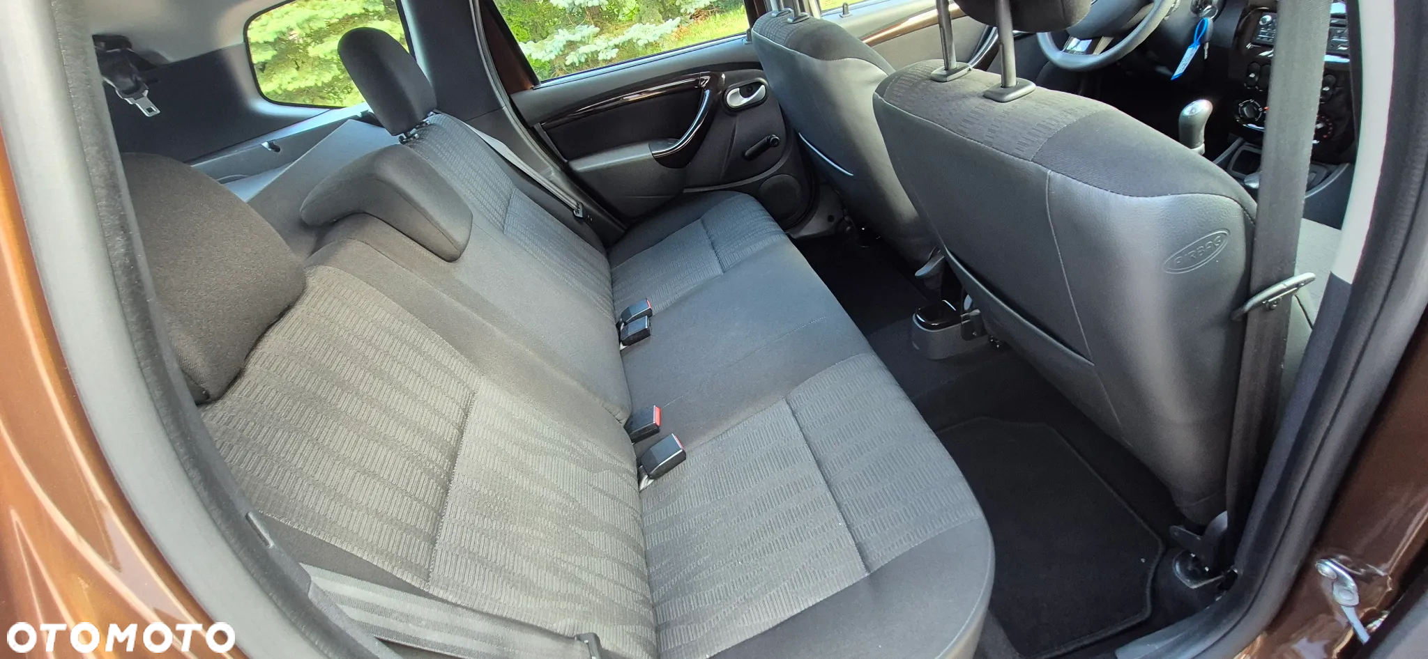 Dacia Duster 1.6 16V 4x2 - 14