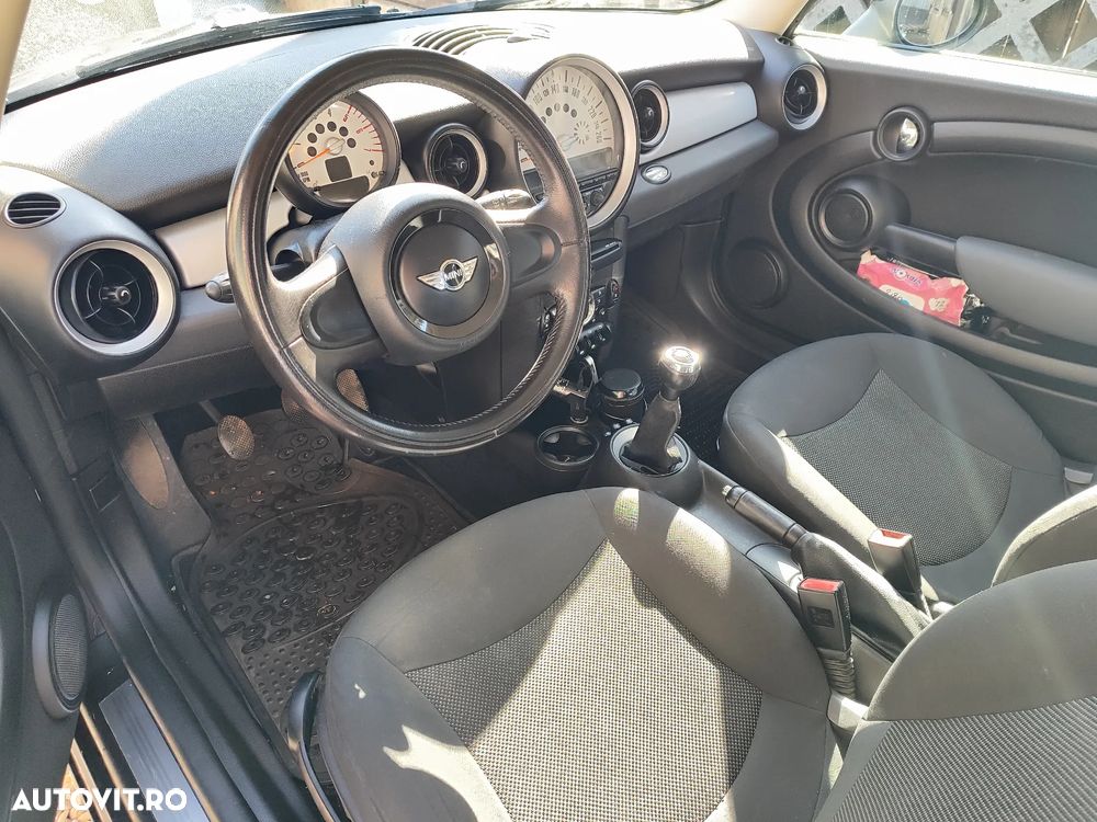 Ford Focus 1.6 TDCI DPF Titanium - 6