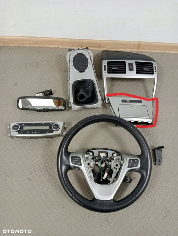 PANEL POPIELNICZKA TOYOTA AVENSIS T27 T29 LIFT
