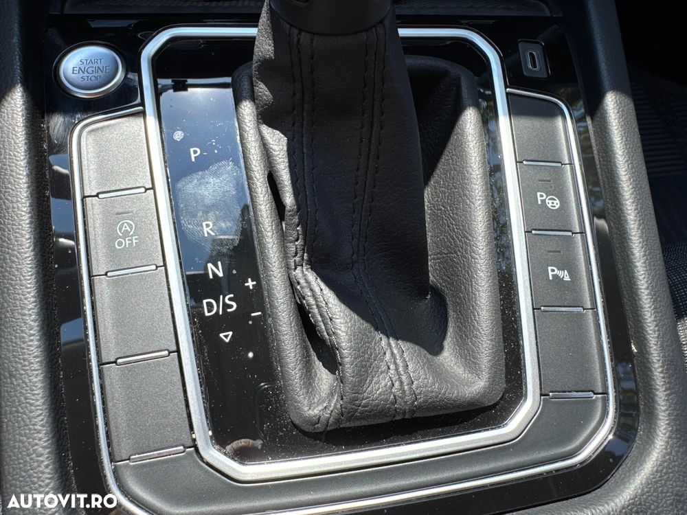 Volkswagen Passat 2.0 TDI SCR DSG Comfortline - 16