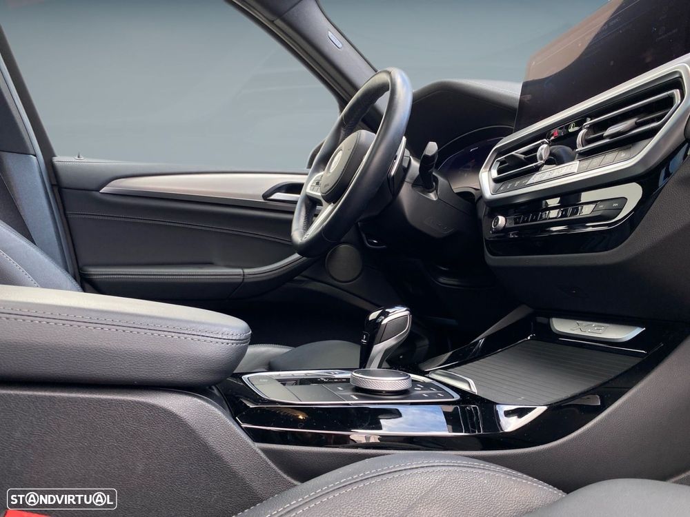 BMW X3 30 e xDrive Pack M 50 anos - 15