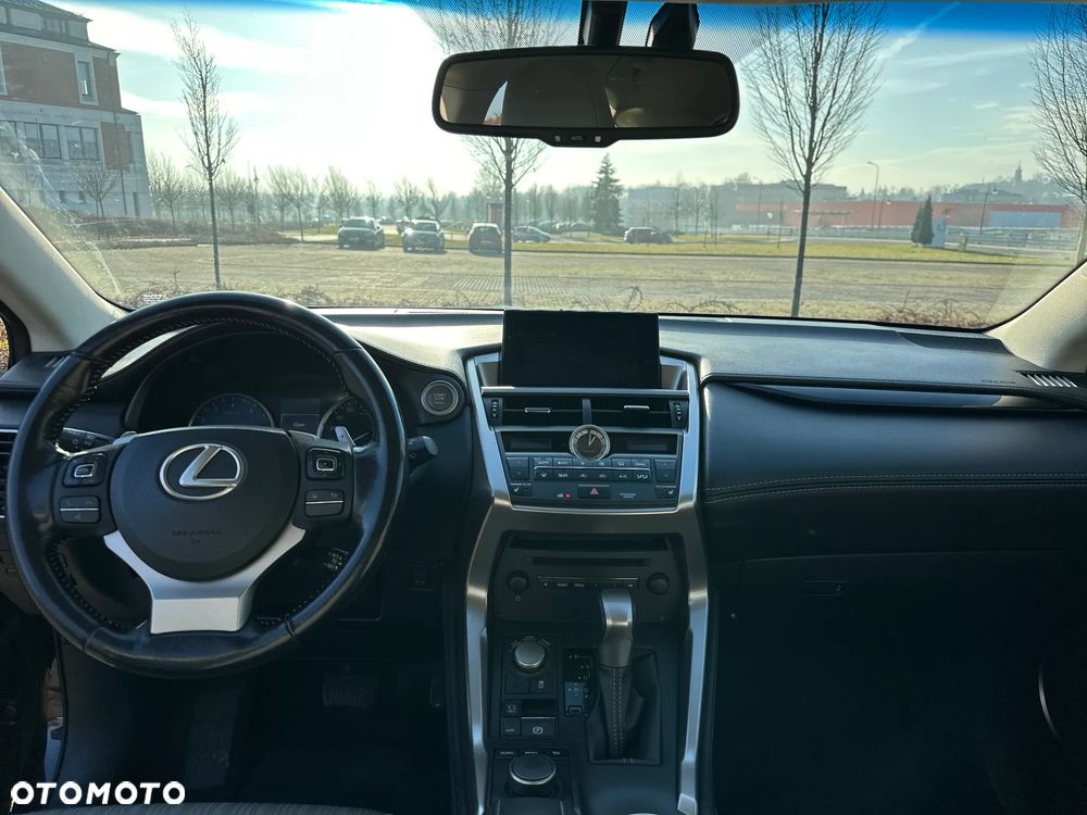 Lexus NX 200t Comfort AWD - 11