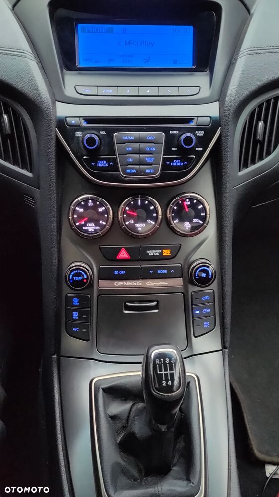 Hyundai Genesis - 21