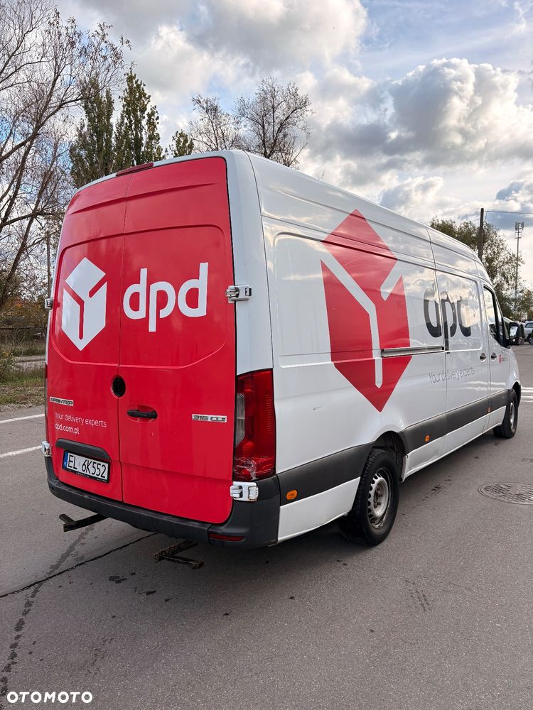 Mercedes-Benz Sprinter - 6