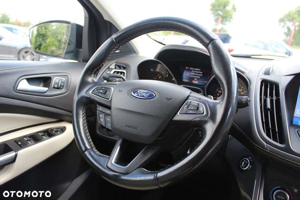 Ford Kuga 2.0 TDCi 4x4 Vignale - 27