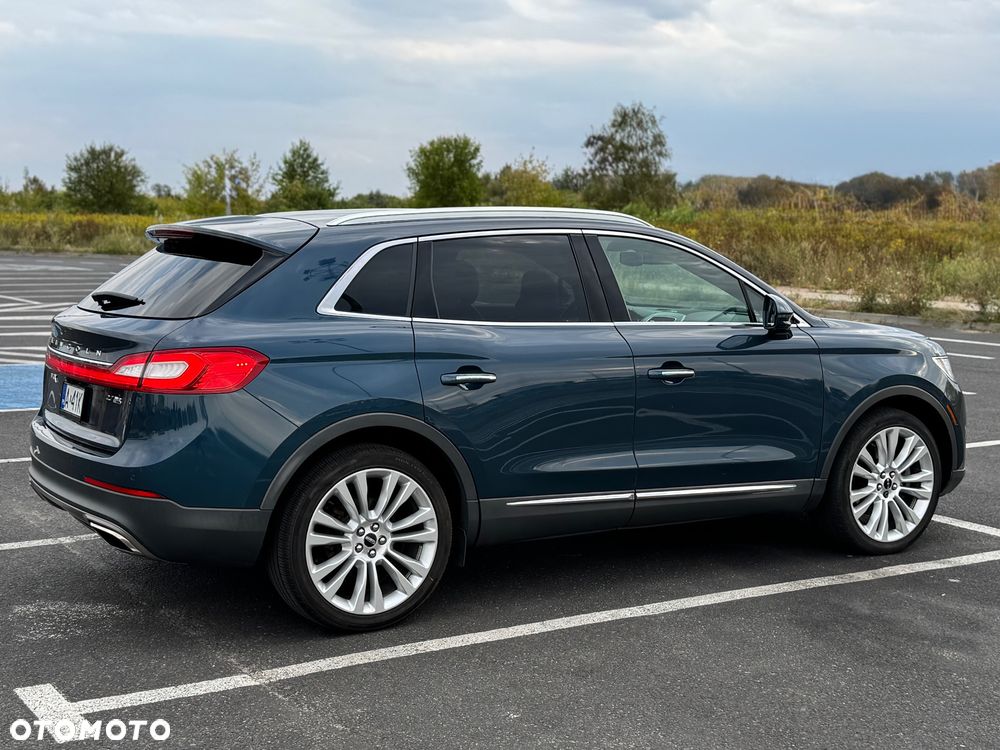 Lincoln MKX - 11