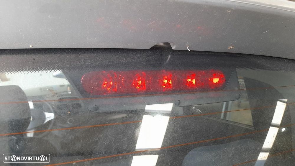 Luz stop adicional / 3º stop CHEVROLET Spark (M300) - 1
