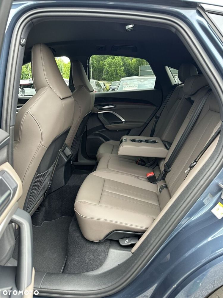 Audi Q5 Sportback - 22