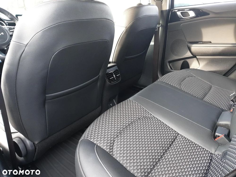 Kia Ceed 1.5 T-GDI L DCT - 24