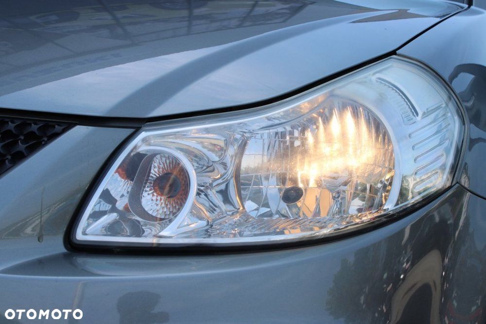 Suzuki SX4 - 9