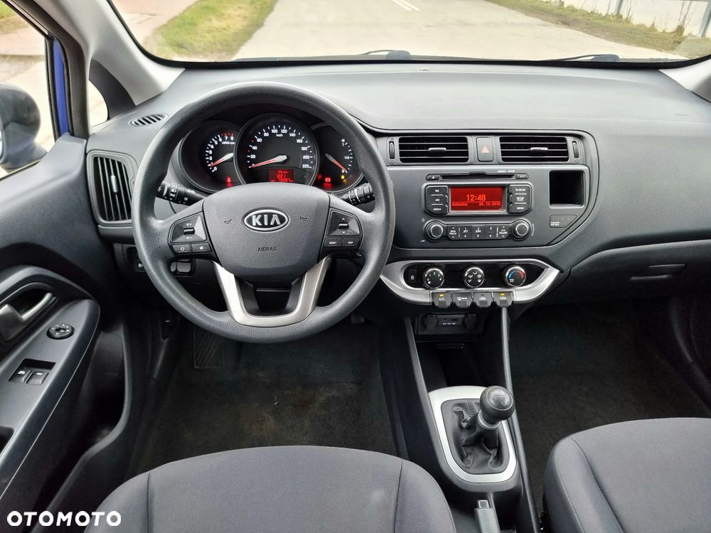 Kia Rio - 21
