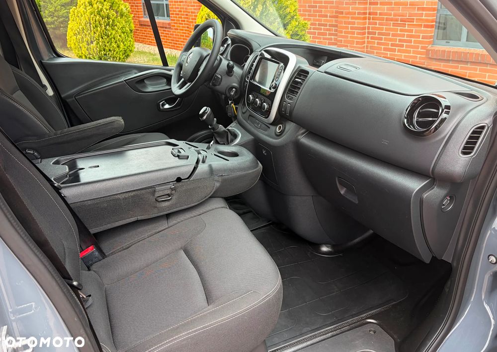 Renault TRAFIC - 11