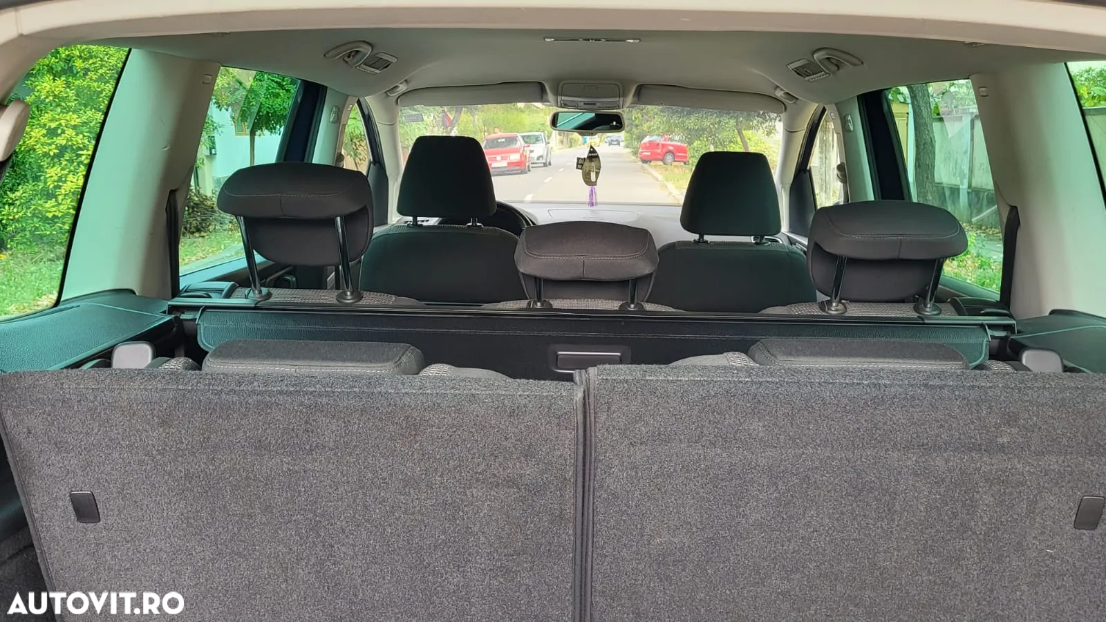 Volkswagen Sharan - 8