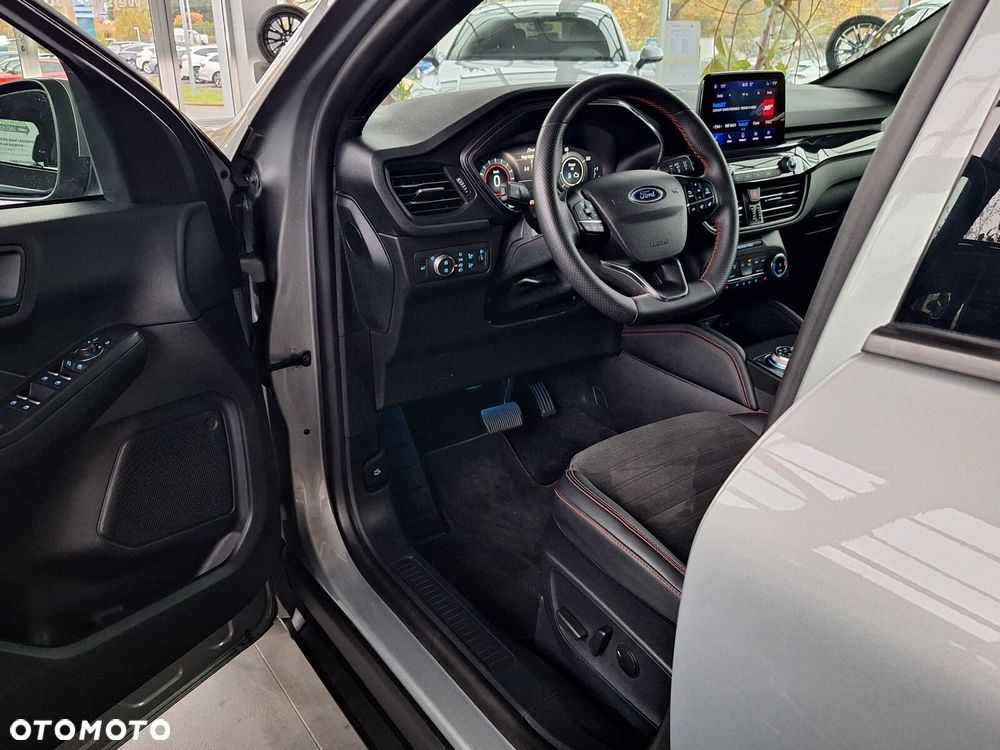 Ford Kuga 2.5 FHEV FWD ST-Line X - 21