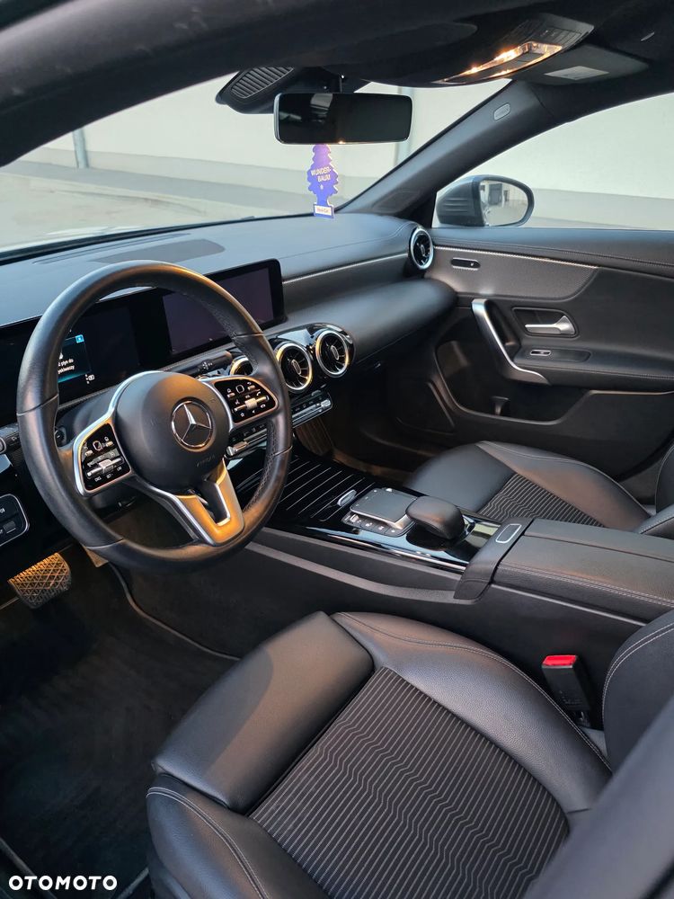 Mercedes-Benz CLA 200 d 8G-DCT Progressive - 14