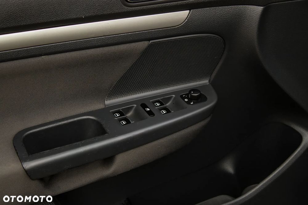 Volkswagen Golf 2.0 FSI Speed - 34