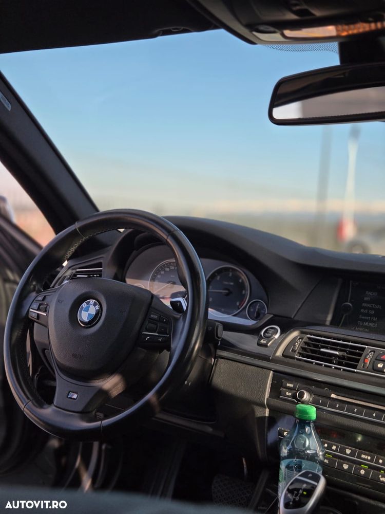 BMW Seria 5 520d Sport-Aut. - 24