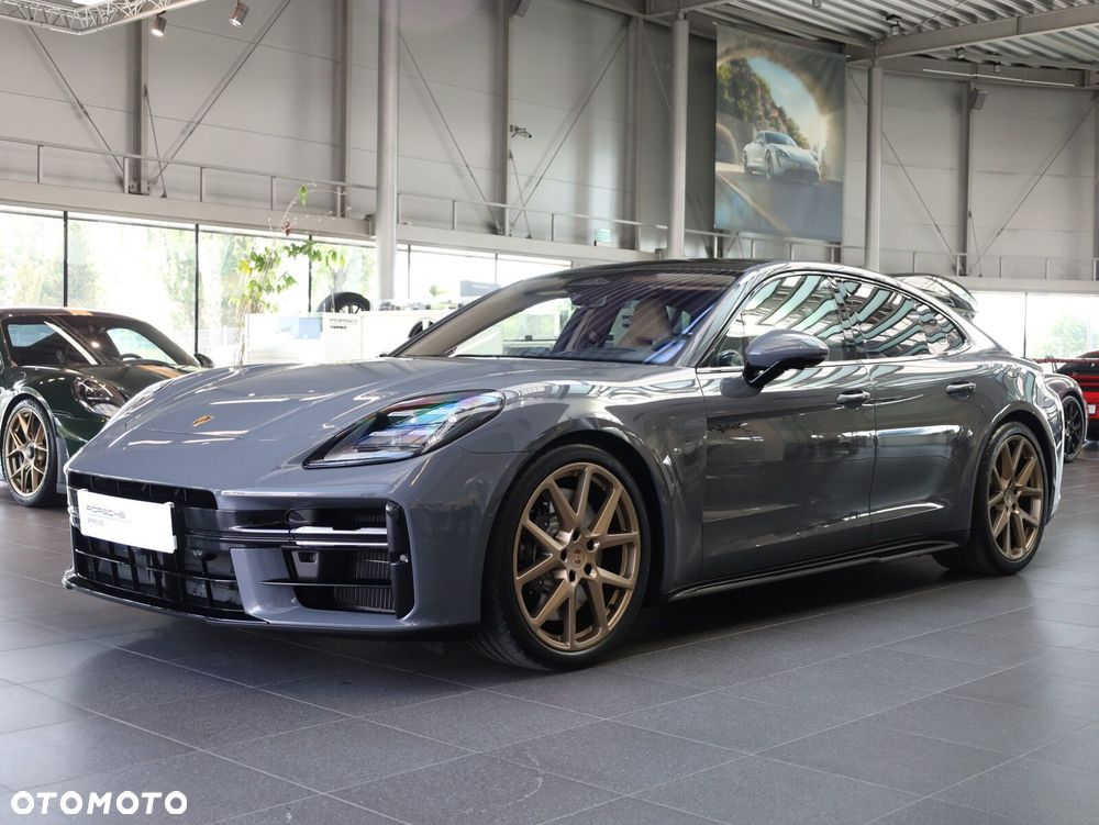 Porsche Panamera - 3