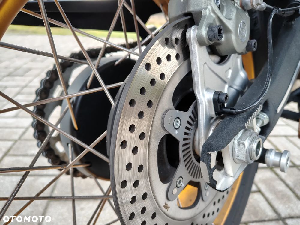 QJMOTOR SRT900SX - 30