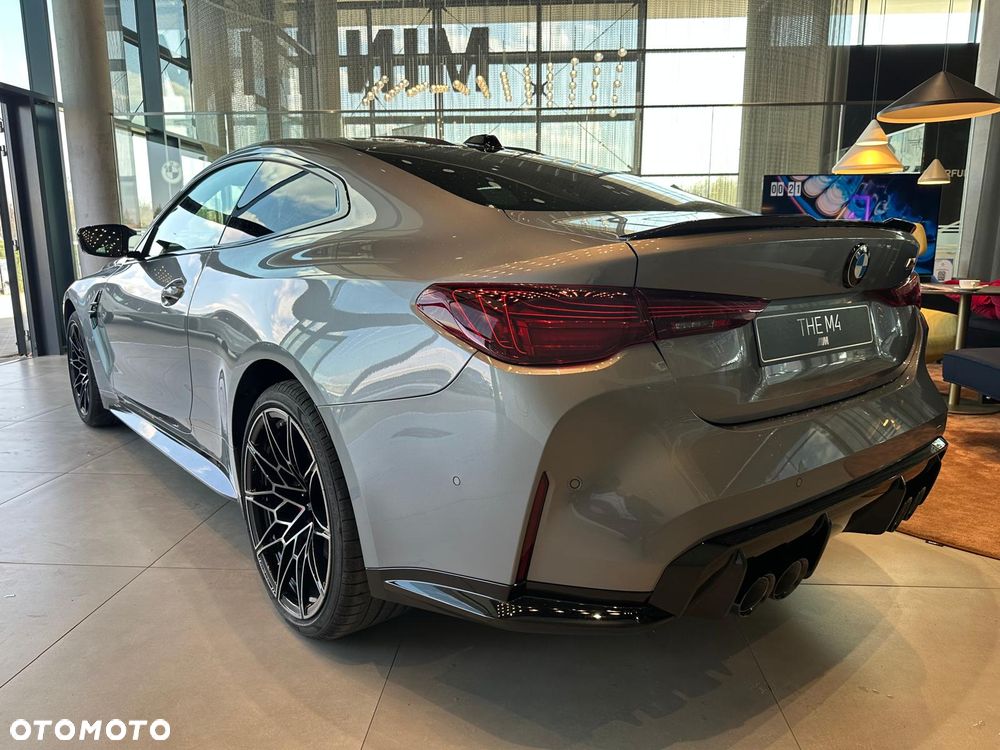 BMW M4 - 4
