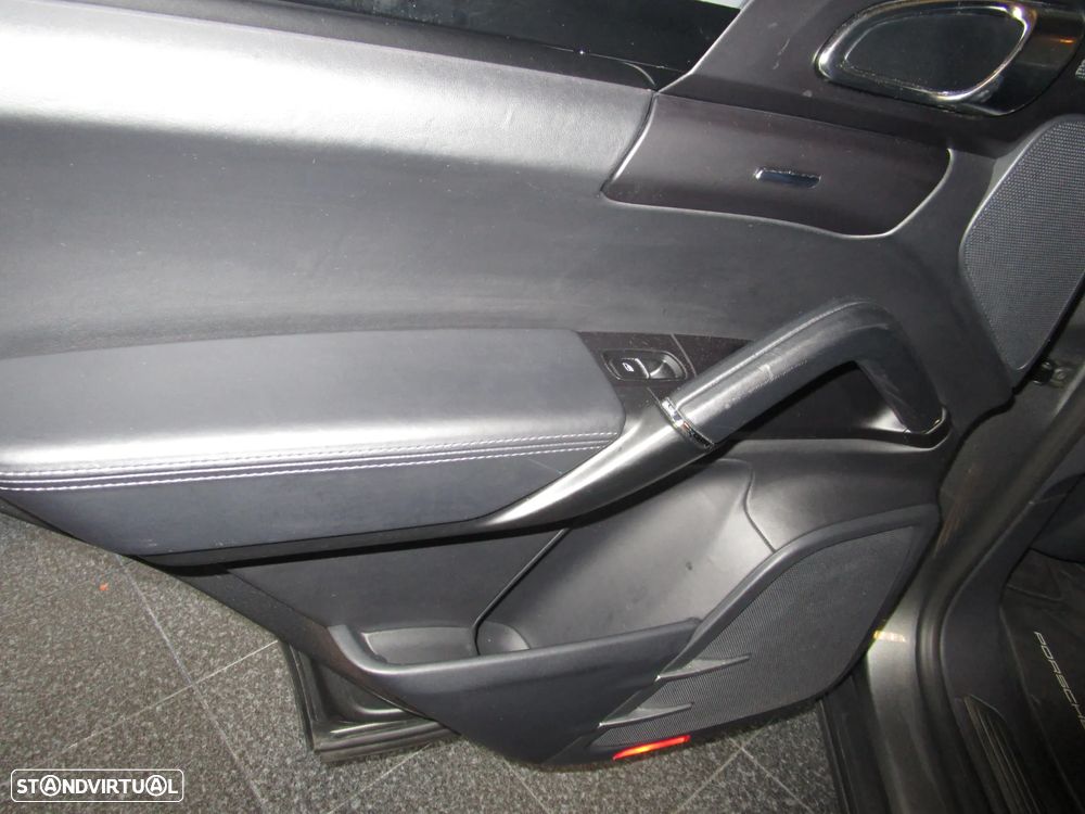 Porsche Cayenne S Tiptronic S - 20