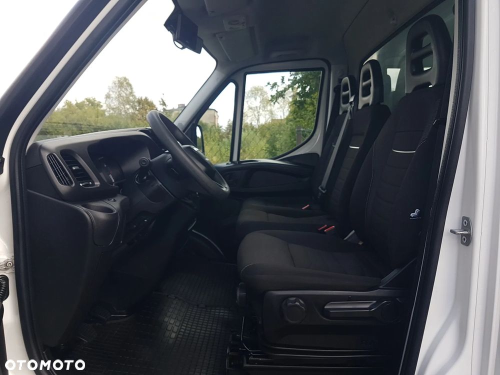Iveco DAILY WINDA 8EP KONTENER KLIMA 4,22x2,24x2,24 KRAJOWY 35S16 3,0-160KM MANUAL 6-BIEGÓW - 33