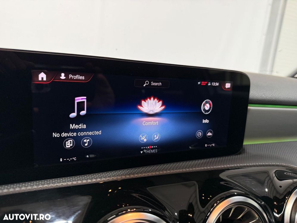 Mercedes-Benz A 180 7G-DCT AMG Line - 13