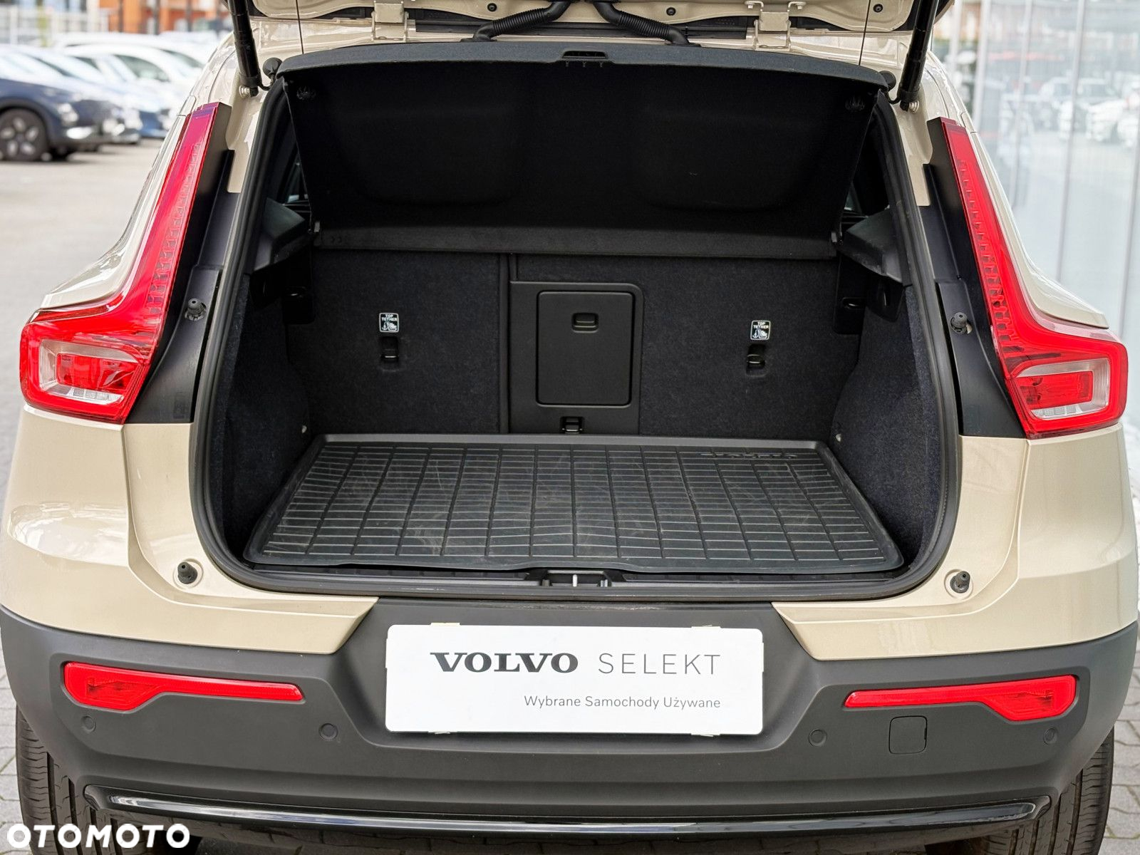 Volvo XC 40 - 36