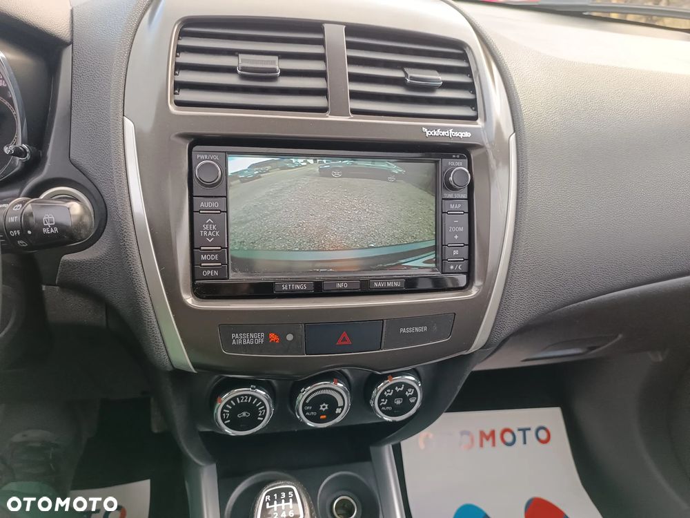 Mitsubishi ASX 1.8 DI-D 2WD Inform - 32
