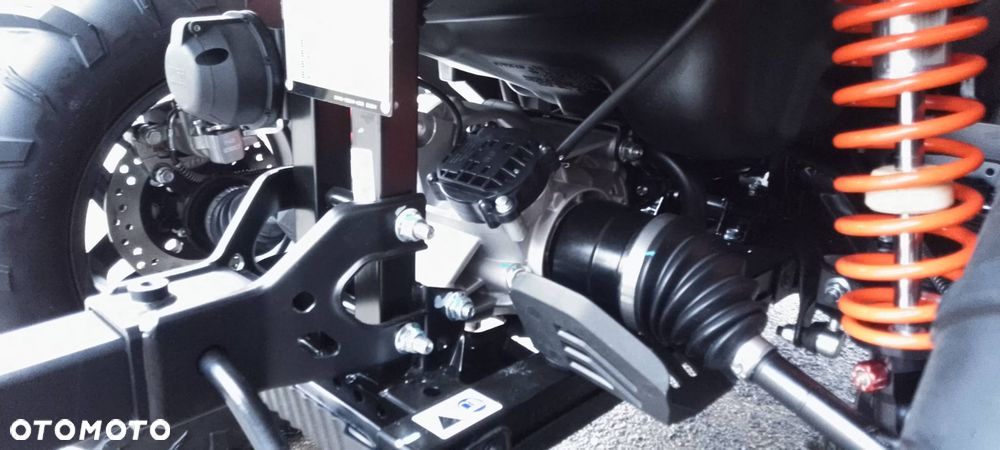 CFMoto CForce - 8